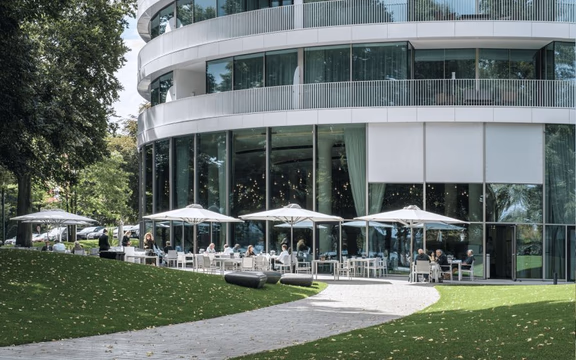 1,111m² Business To Let in Barbeque A H