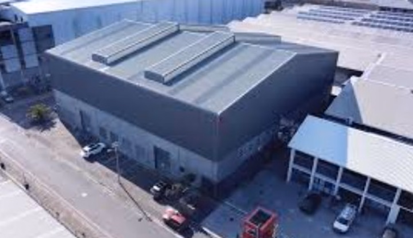 150m² Warehouse To Let in Clayville