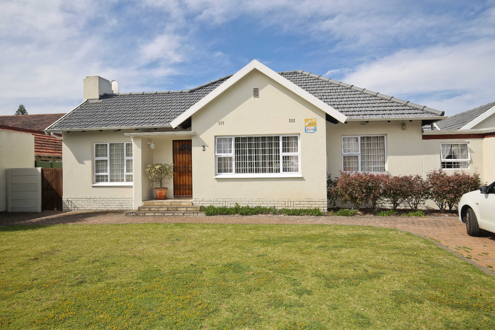 5 Bedroom House For Sale in Mangweni