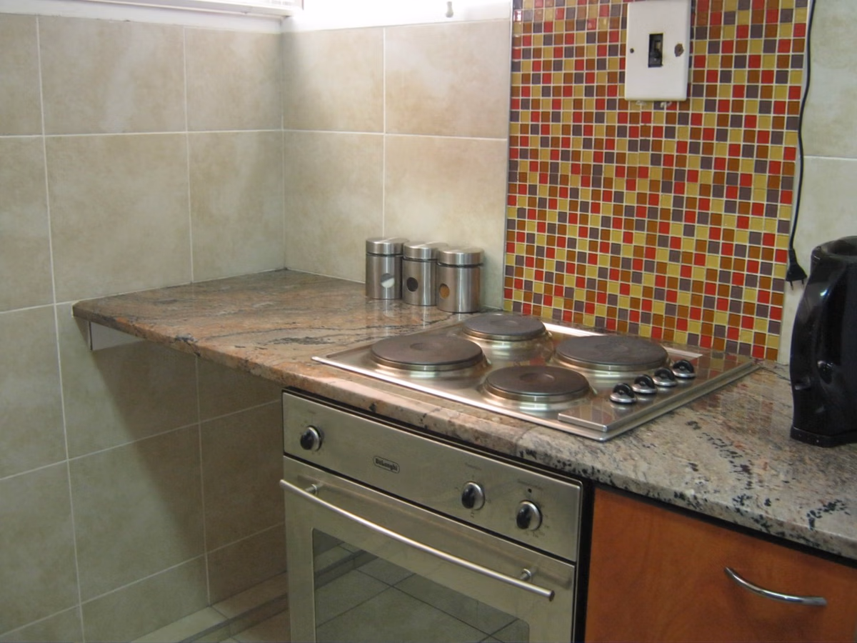 2 Bedroom Flat To Let in Mangweni