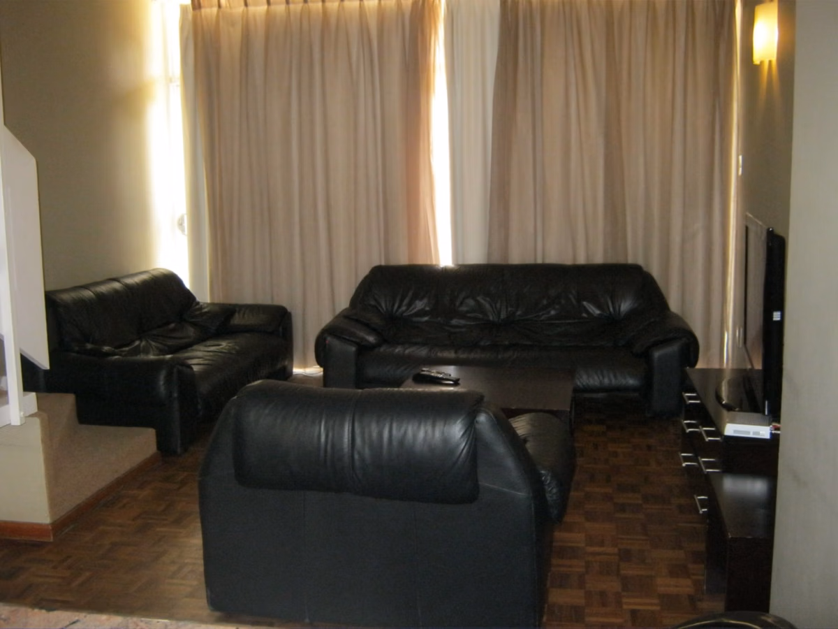 2 Bedroom Flat To Let in Mangweni