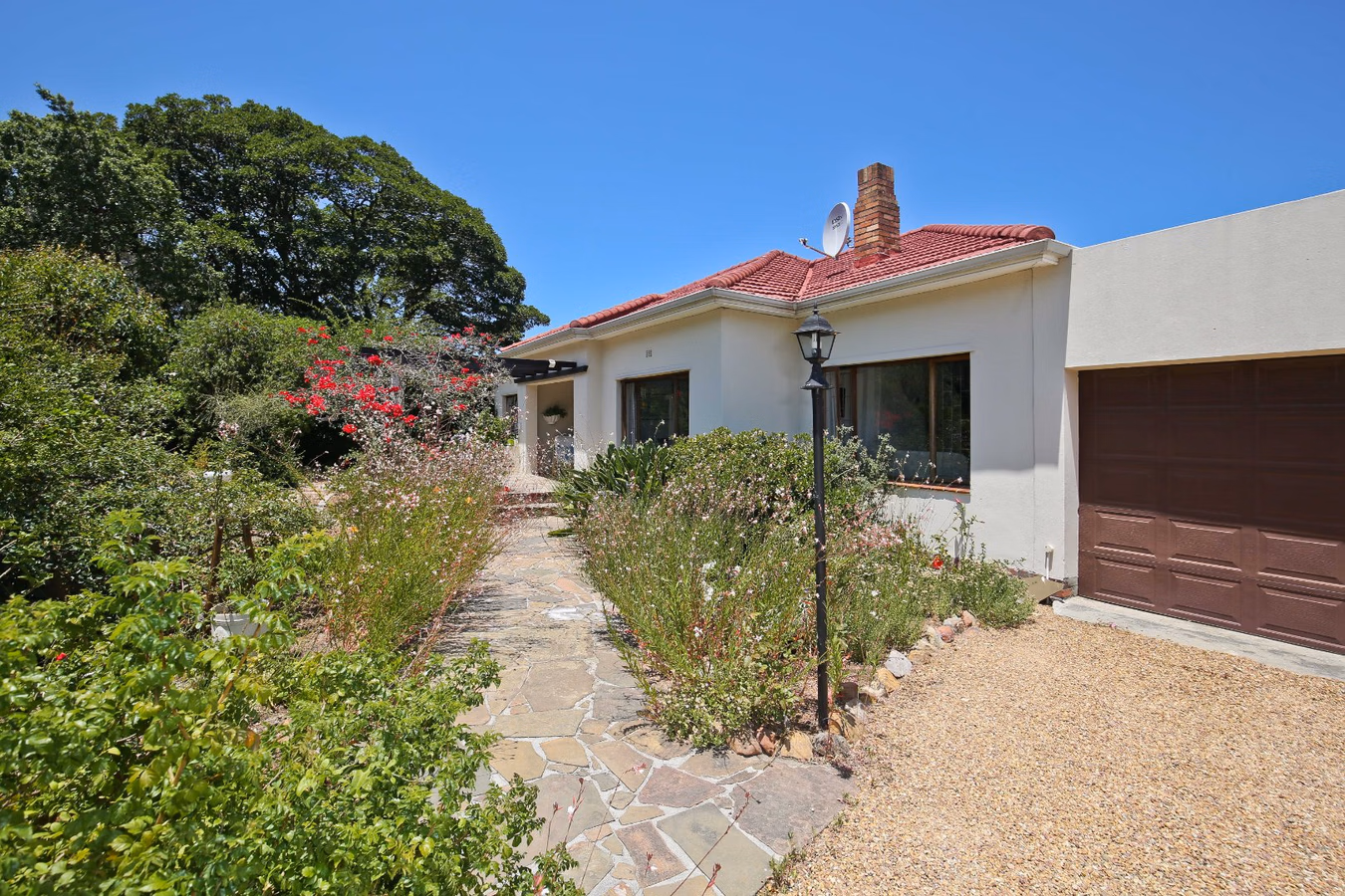 3 Bedroom House For Sale in Mangweni