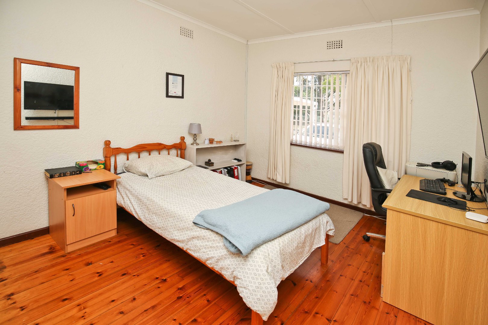 5 Bedroom House For Sale in Mangweni