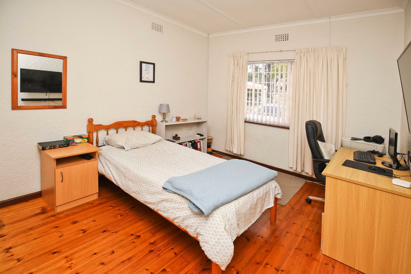 5 Bedroom House For Sale in Mangweni