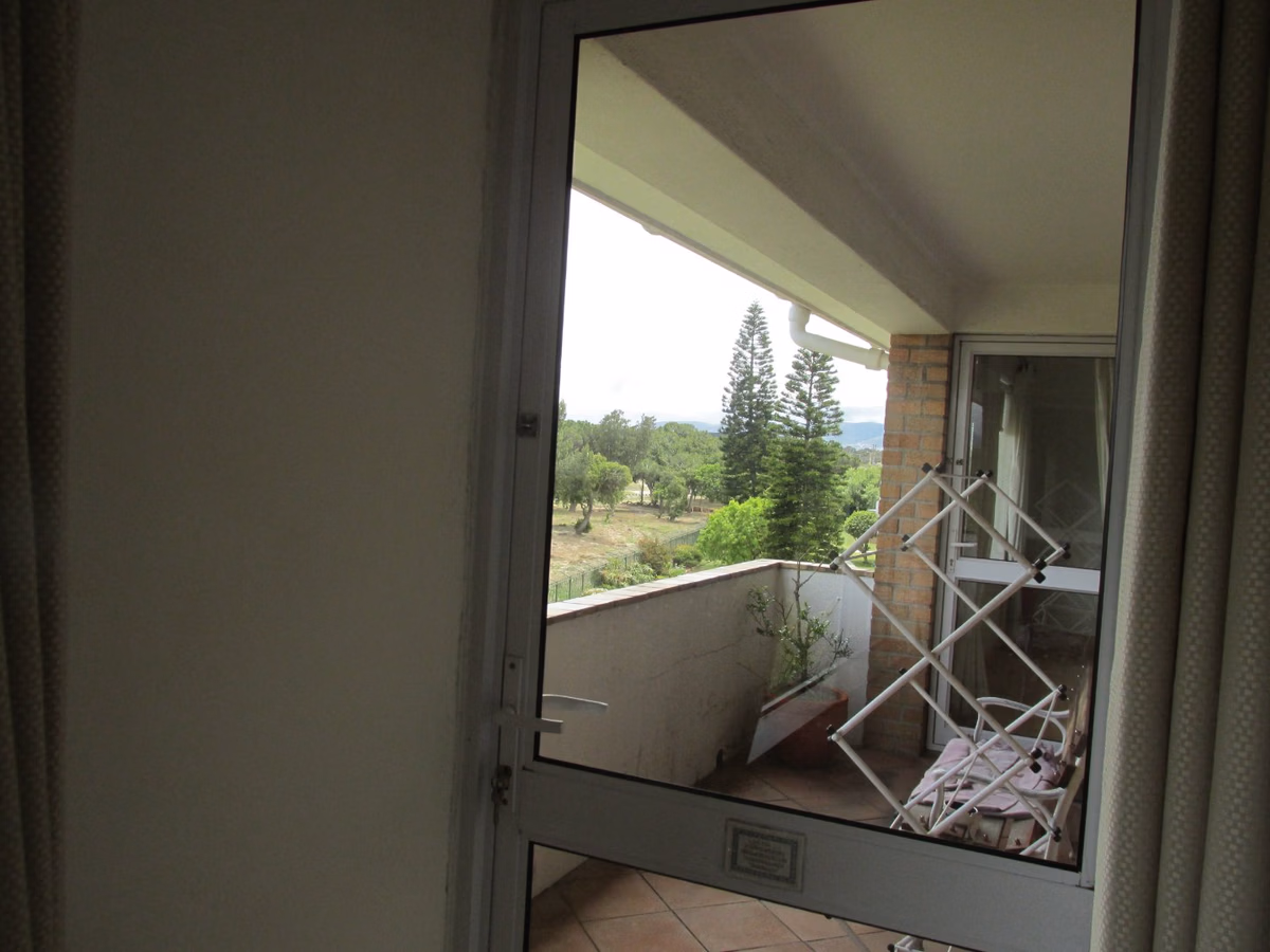 3 Bedroom Flat To Let in Mangweni