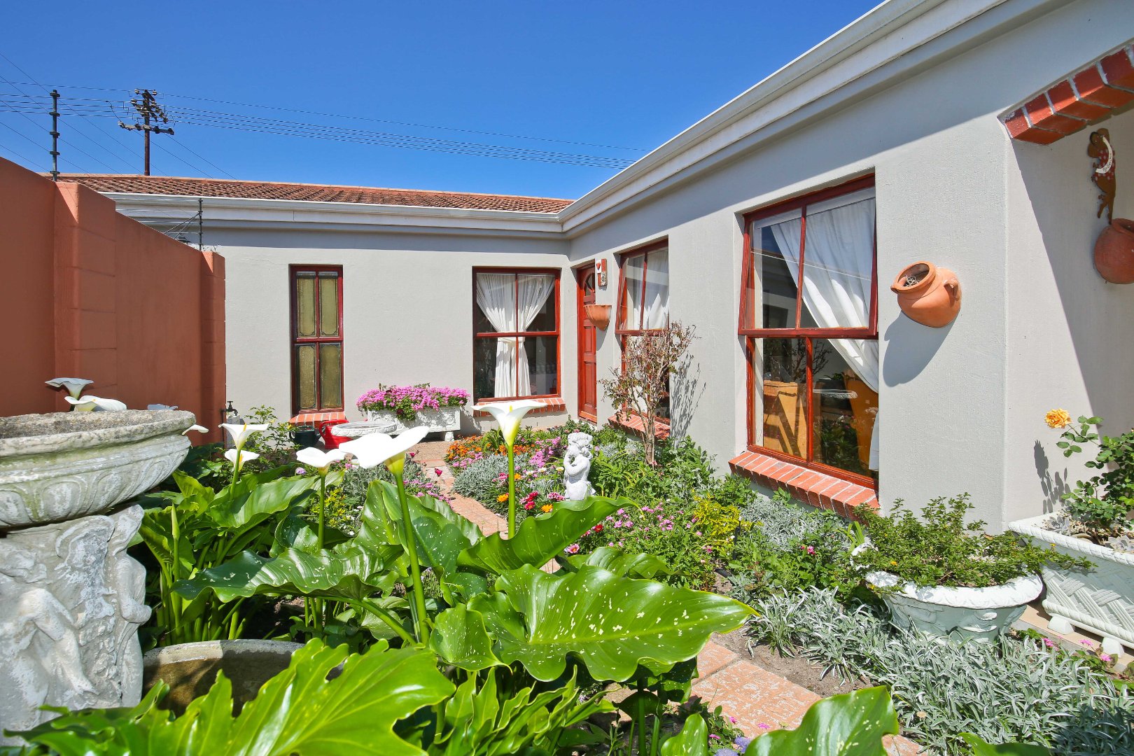 2 Bedroom House For Sale in Mangweni