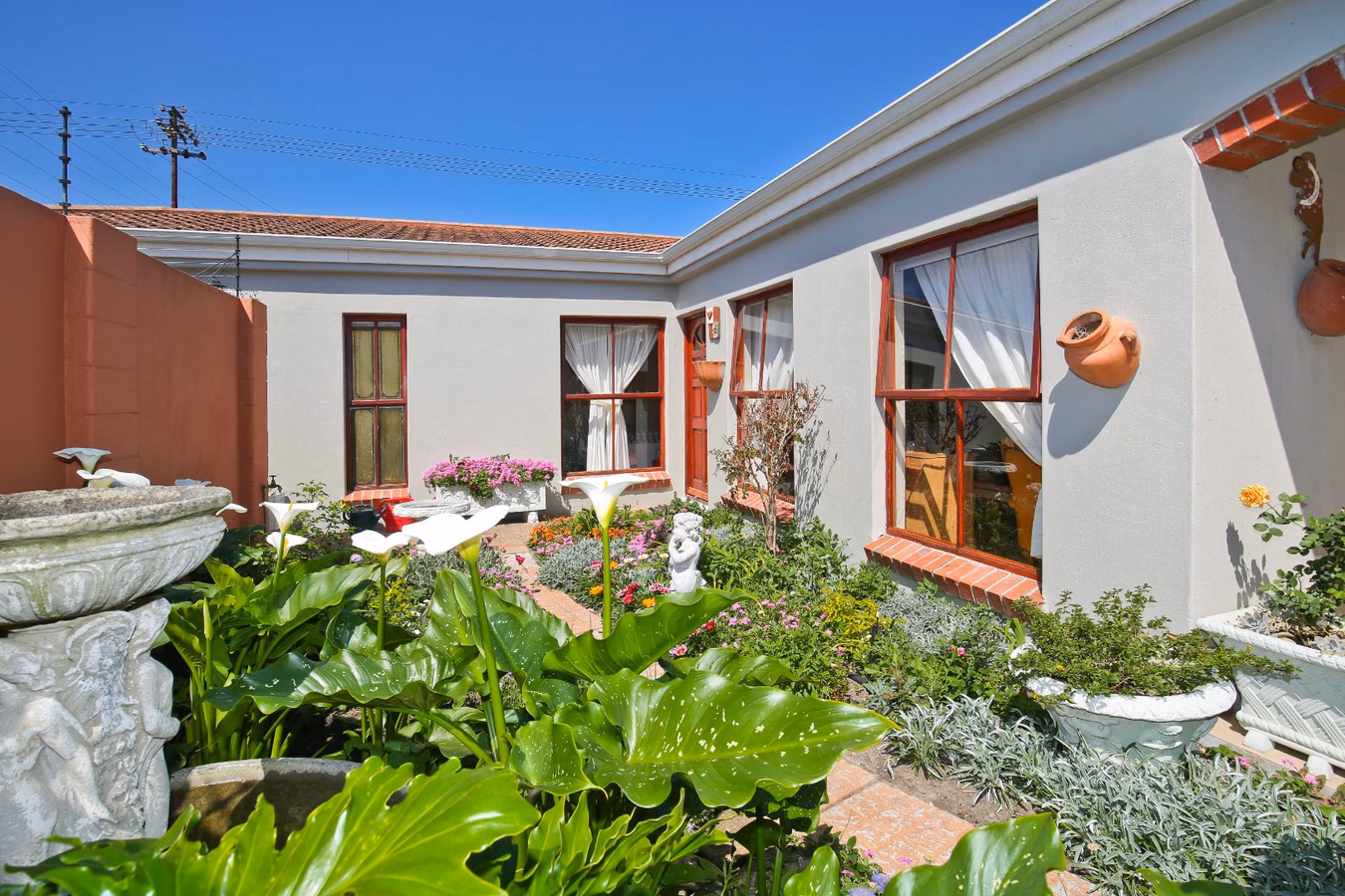 2 Bedroom House For Sale in Mangweni
