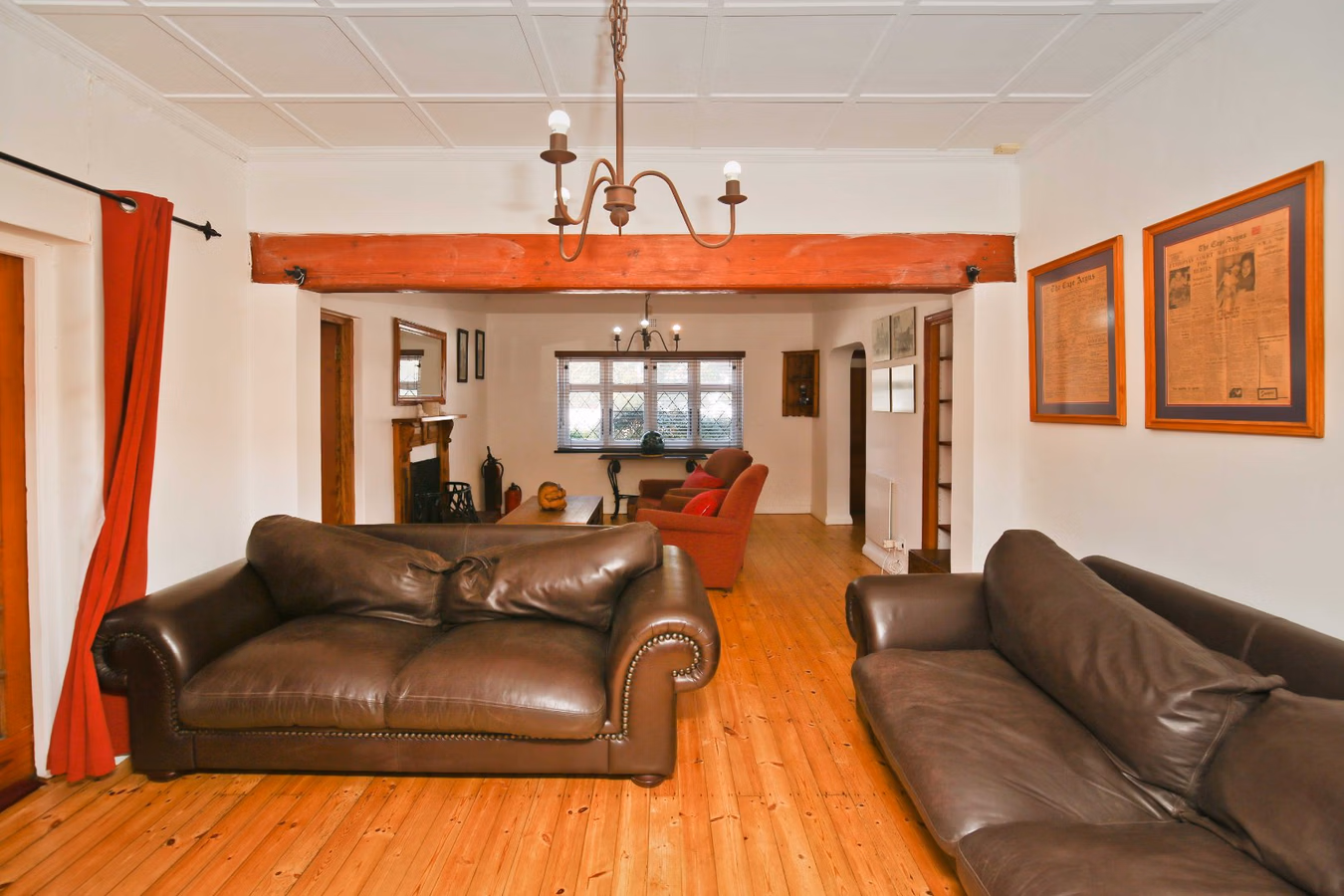 6 Bedroom House For Sale in Mangweni