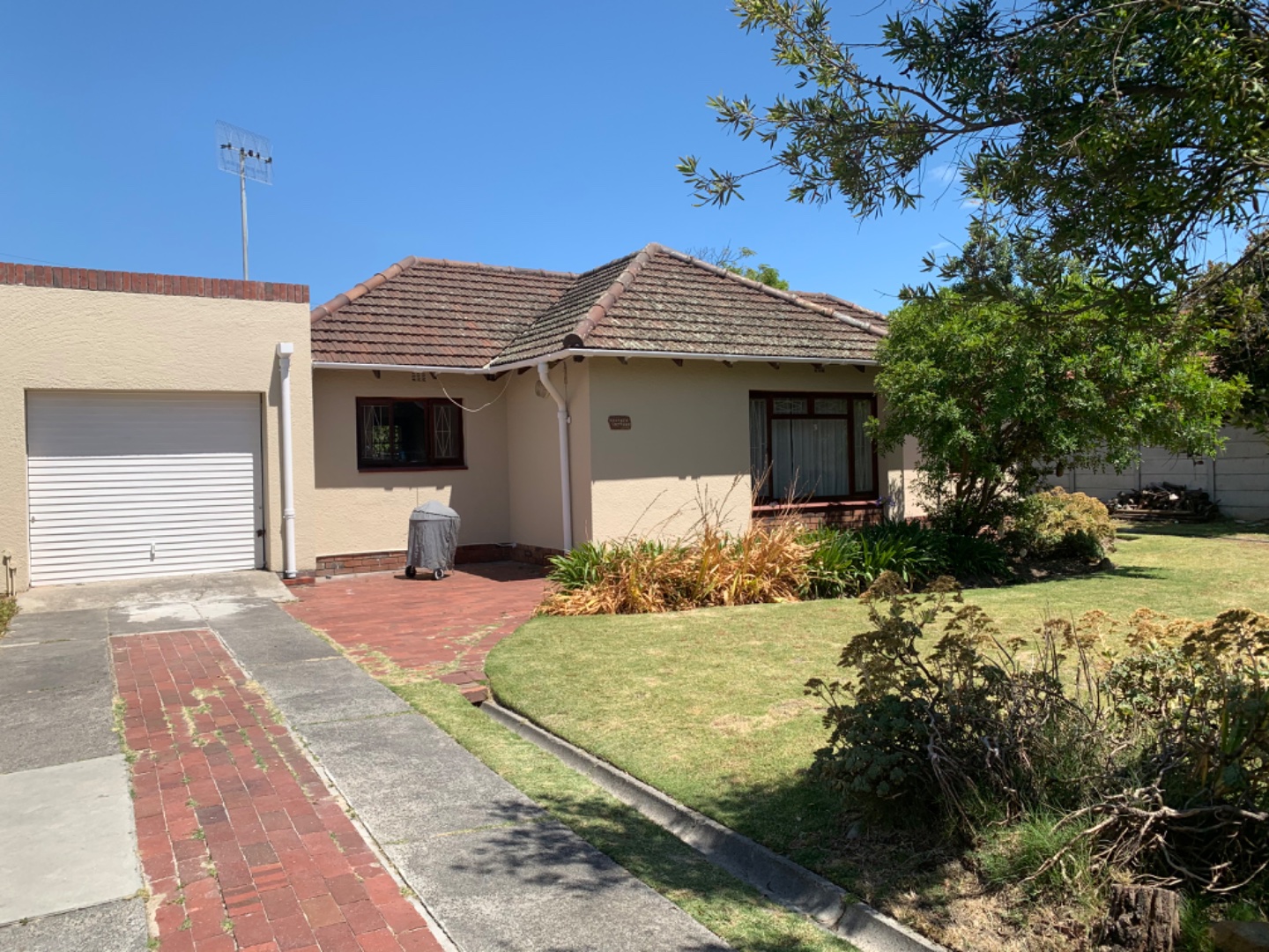 3 Bedroom House For Sale in Mangweni