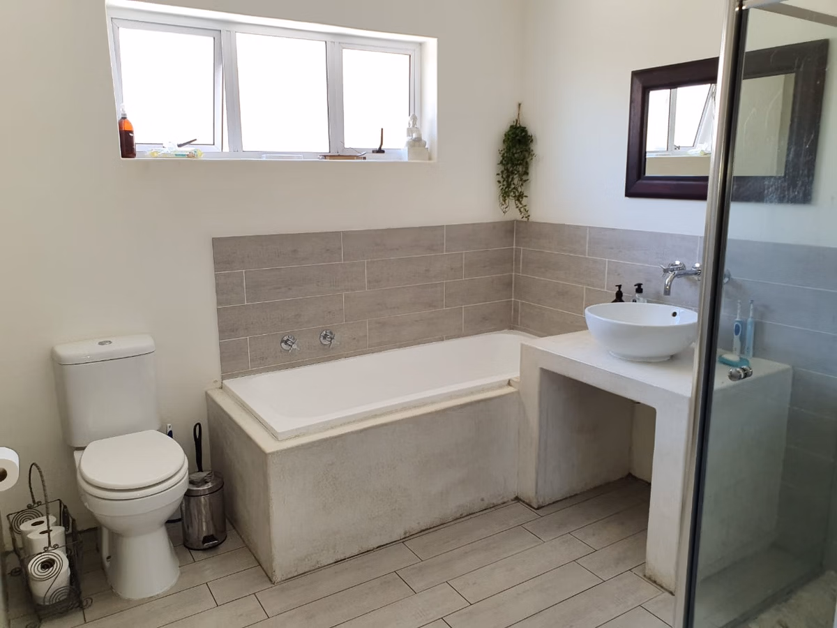 3 Bedroom House For Sale in Mangweni