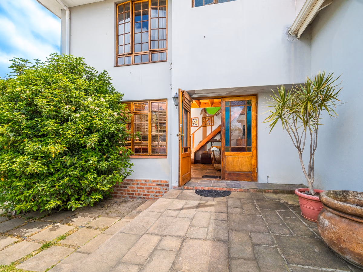 4 Bedroom House For Sale in Mangweni