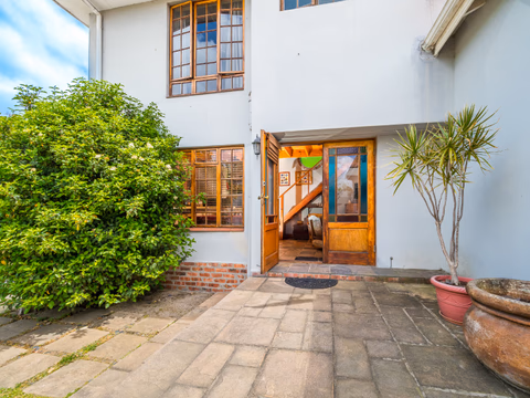 4 Bedroom House For Sale in Mangweni