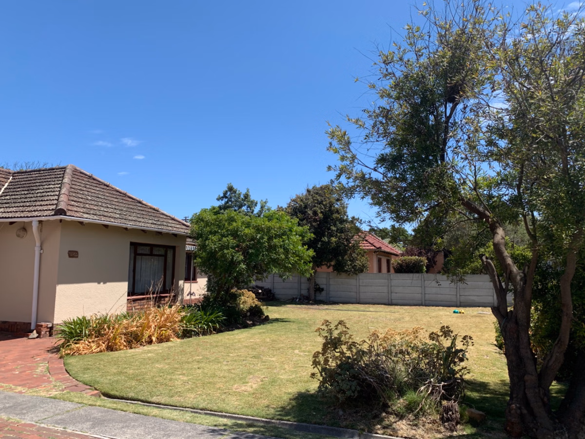 3 Bedroom House For Sale in Mangweni