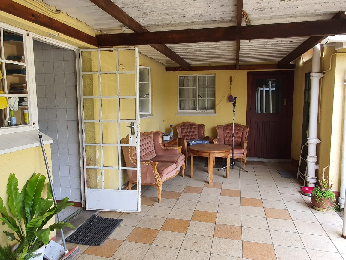 3 Bedroom House For Sale in Mangweni