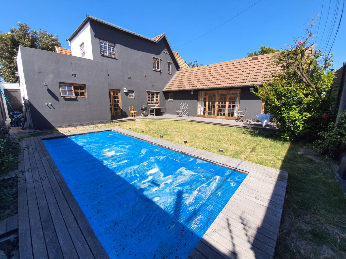 4 Bedroom House For Sale in Mangweni