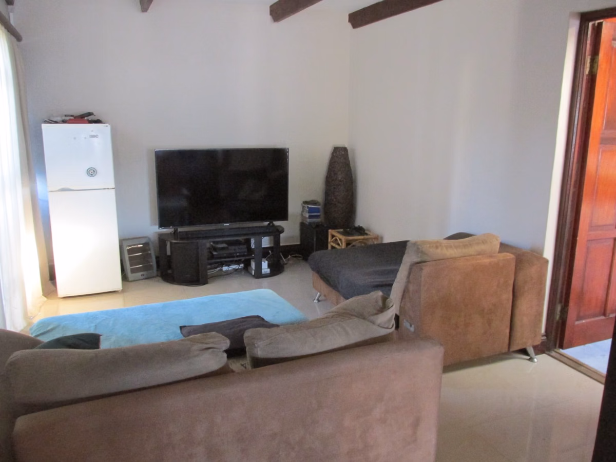 4 Bedroom House To Let in Mangweni