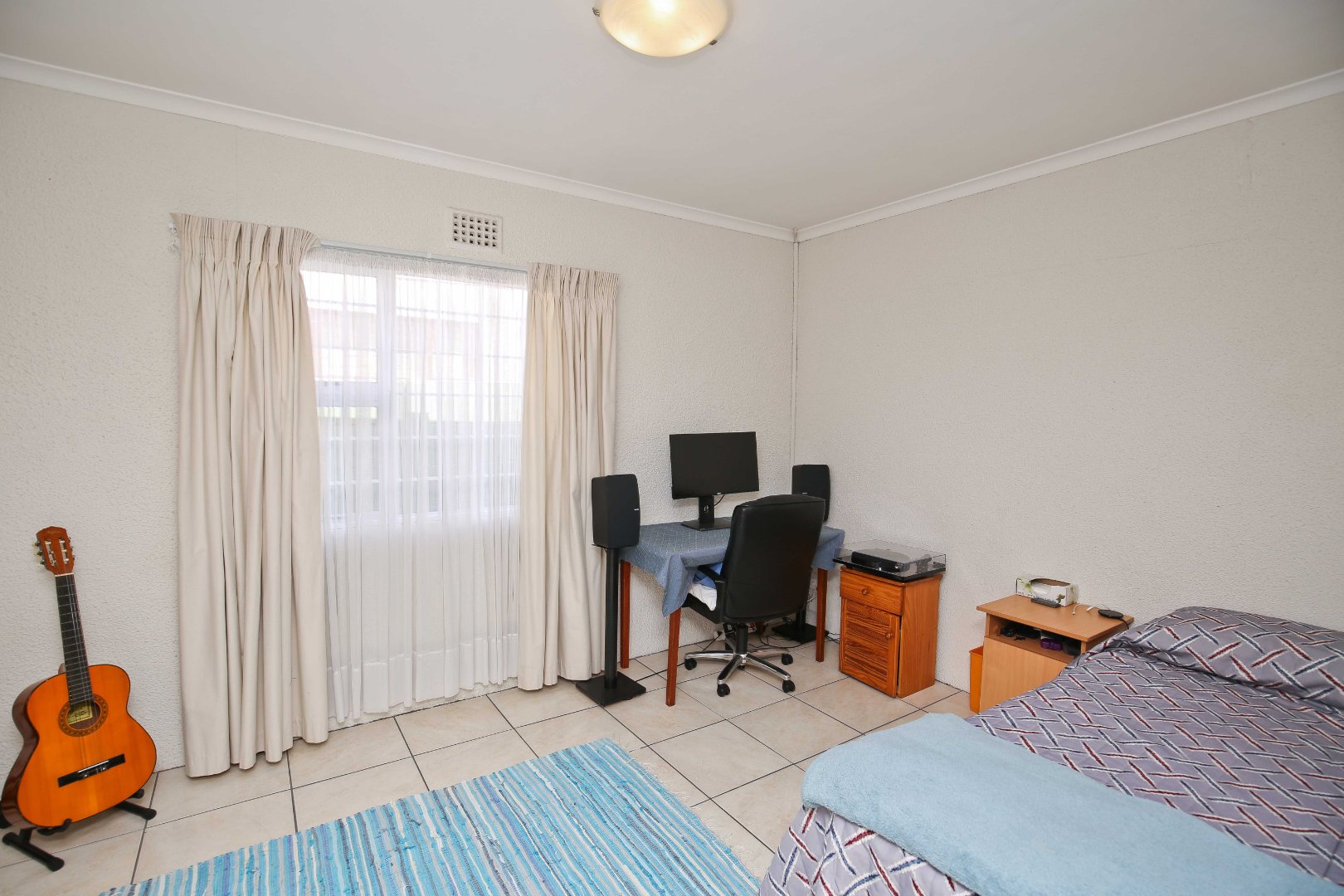 5 Bedroom House For Sale in Mangweni