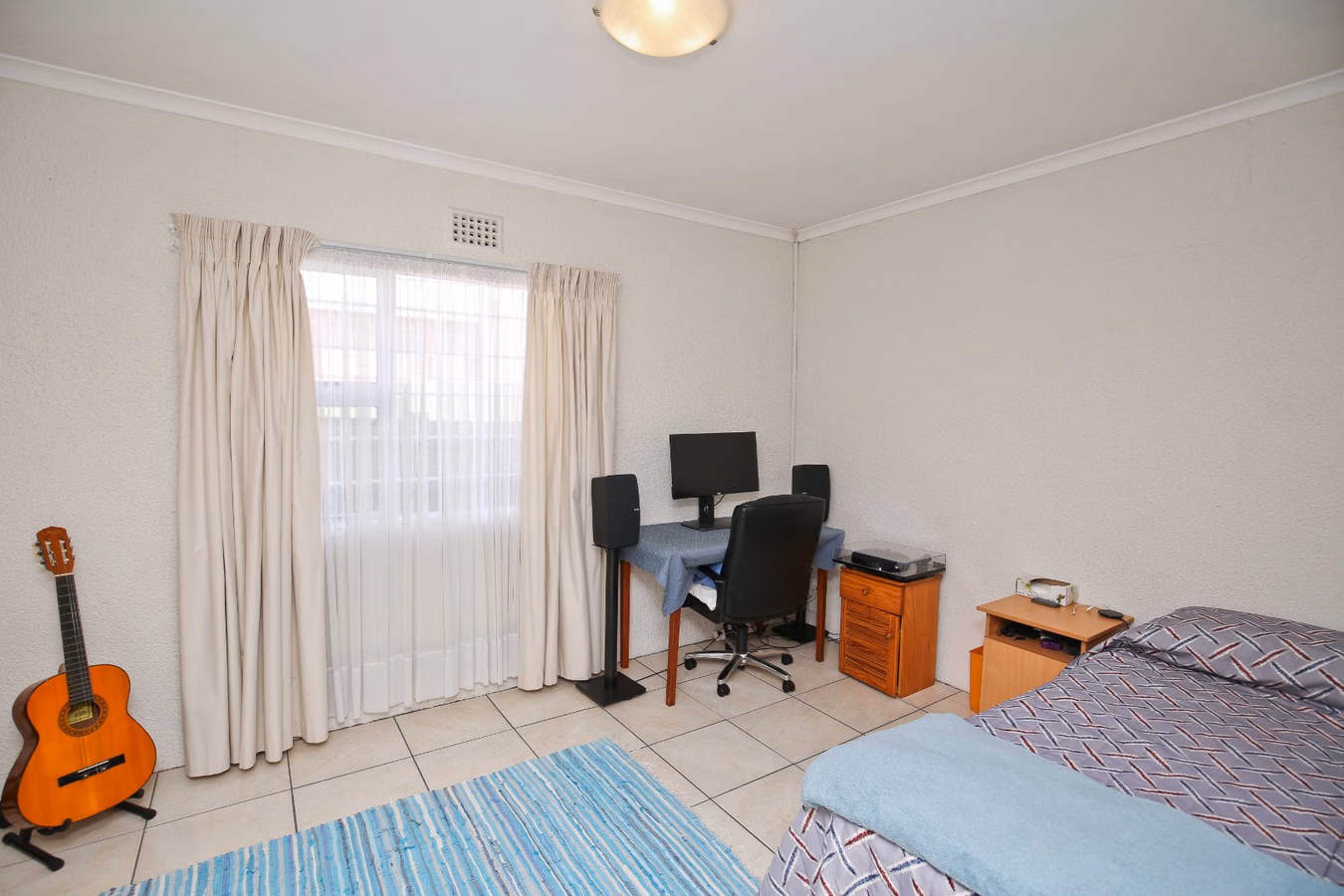 5 Bedroom House For Sale in Mangweni