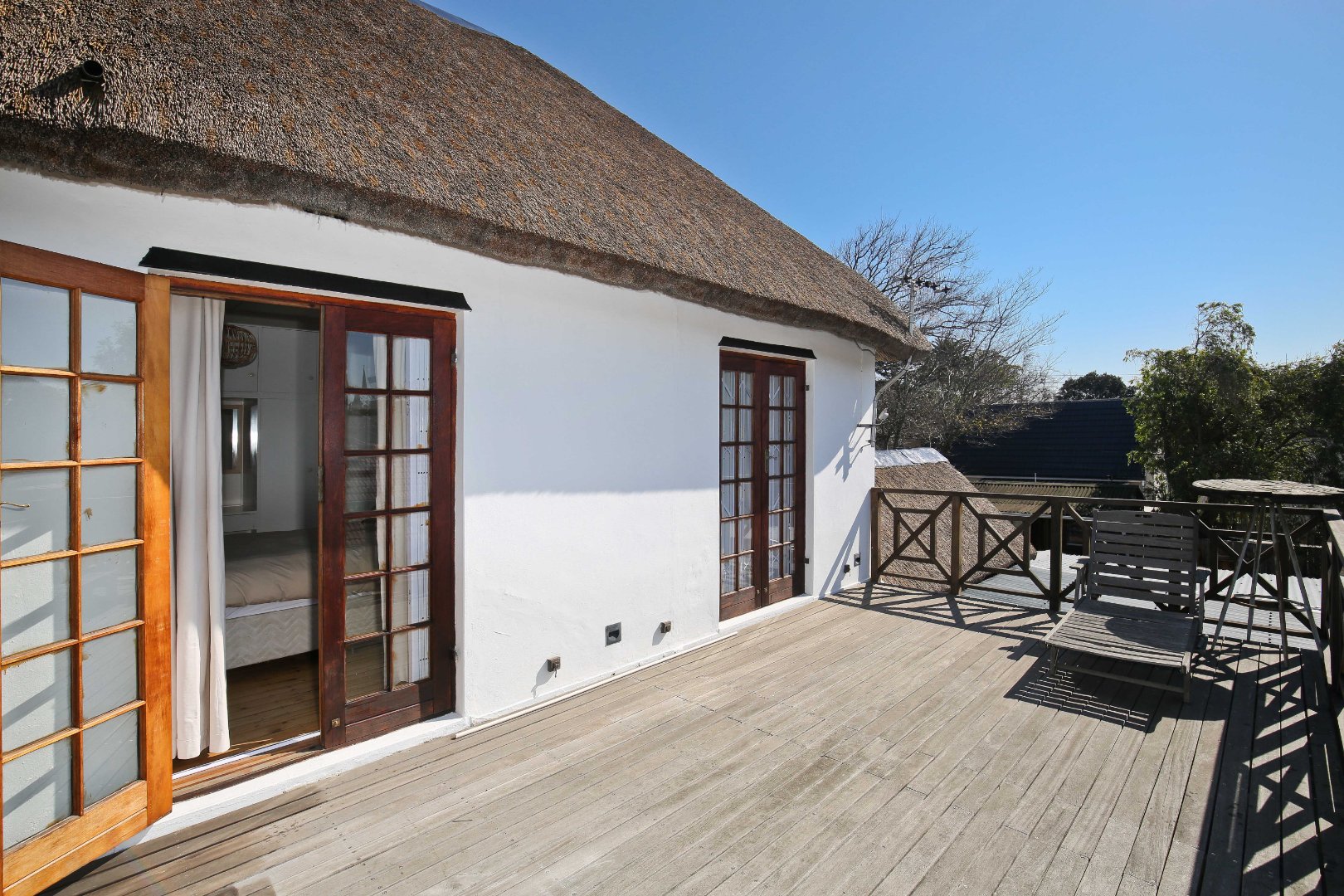 6 Bedroom House For Sale in Mangweni