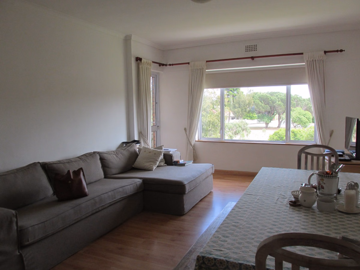 3 Bedroom Flat To Let in Mangweni