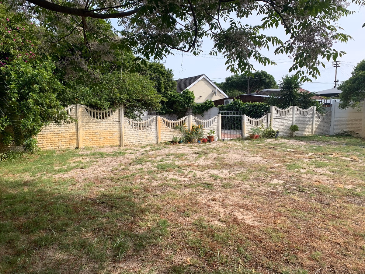 3 Bedroom House For Sale in Mangweni