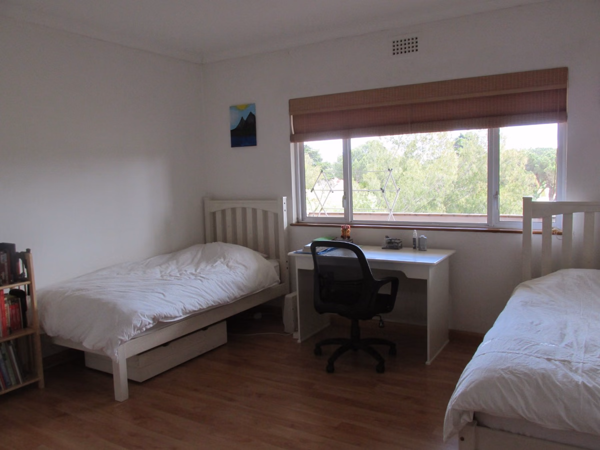3 Bedroom Flat To Let in Mangweni