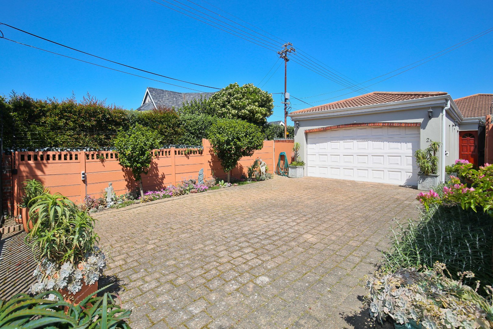 2 Bedroom House For Sale in Mangweni