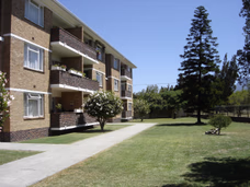 3 Bedroom Flat To Let in Mangweni