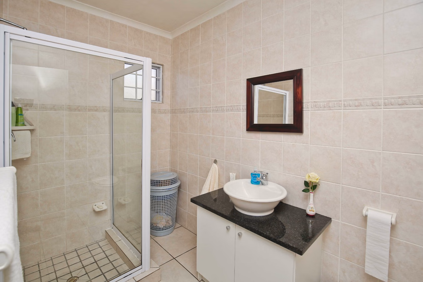 5 Bedroom House For Sale in Mangweni