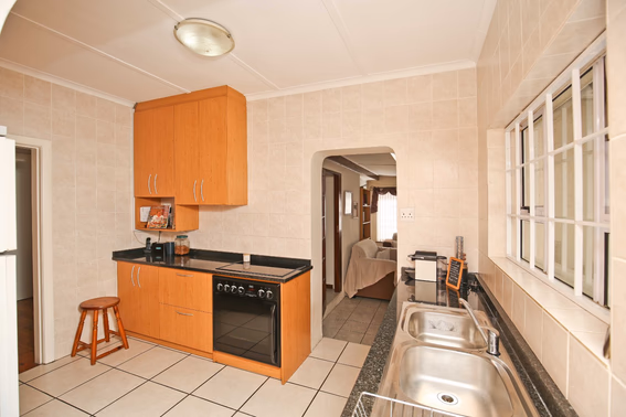 5 Bedroom House For Sale in Mangweni
