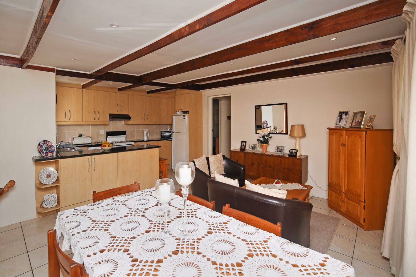 5 Bedroom House For Sale in Mangweni