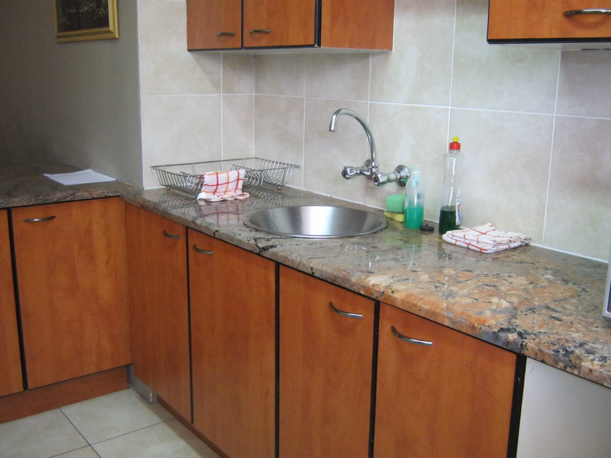 2 Bedroom Flat To Let in Mangweni