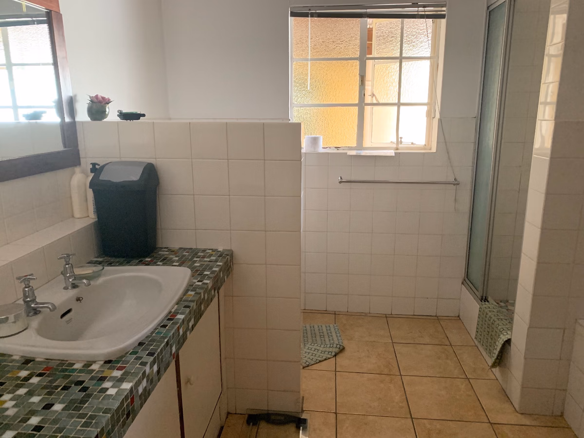 3 Bedroom House For Sale in Mangweni