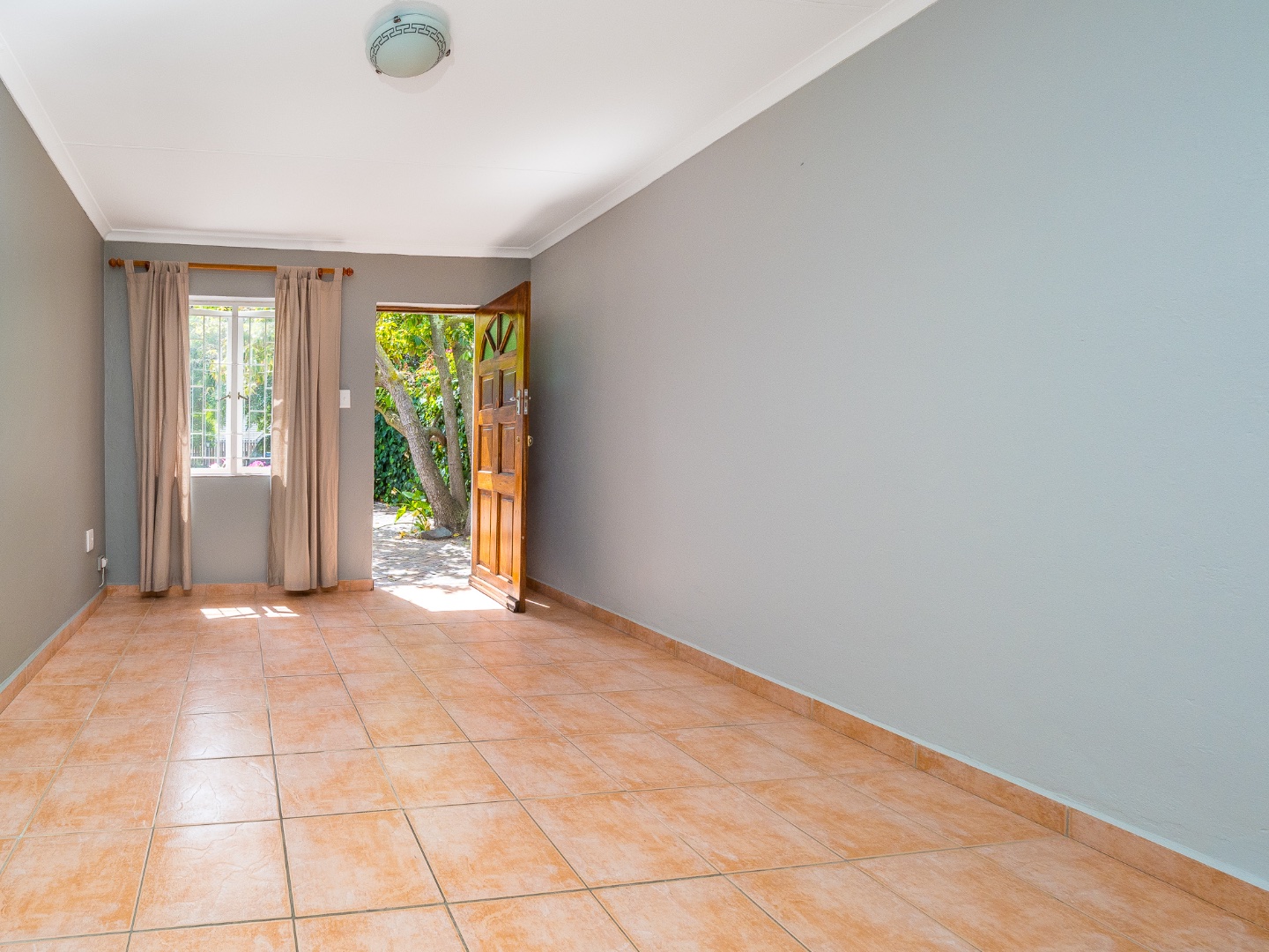 4 Bedroom House For Sale in Mangweni