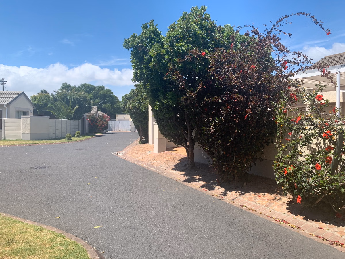 2 Bedroom House For Sale in Mangweni