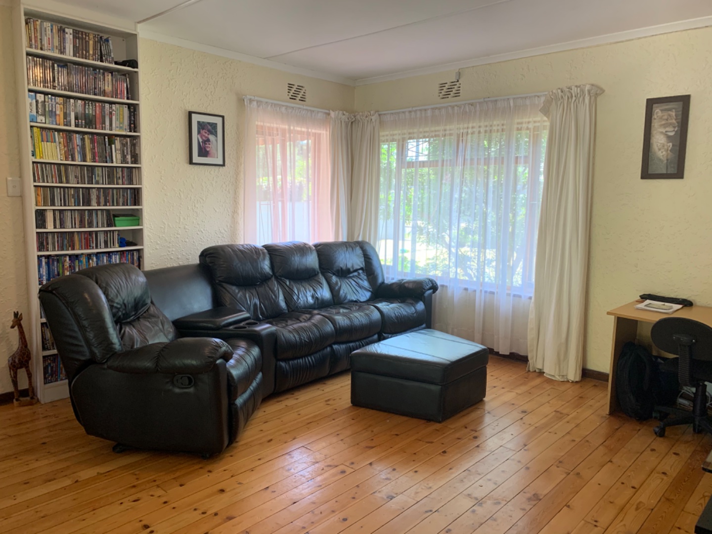 3 Bedroom House For Sale in Mangweni