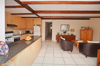 5 Bedroom House For Sale in Mangweni