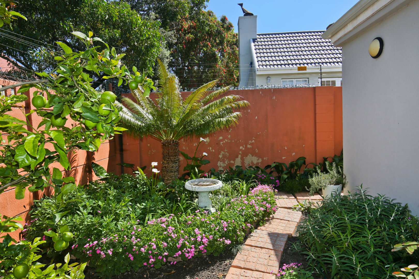 2 Bedroom House For Sale in Mangweni