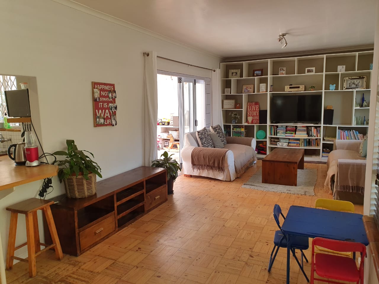 3 Bedroom House For Sale in Mangweni