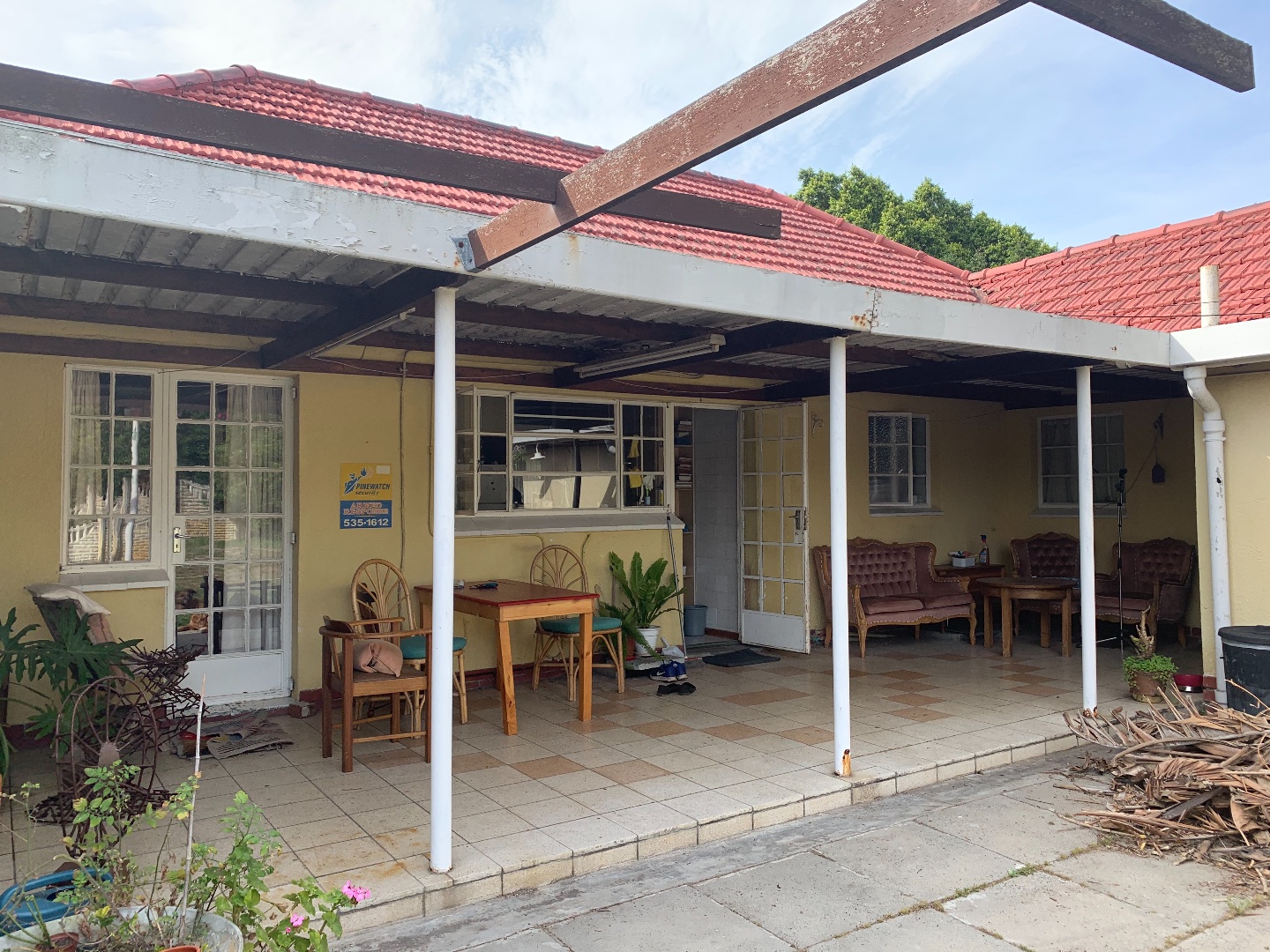 3 Bedroom House For Sale in Mangweni