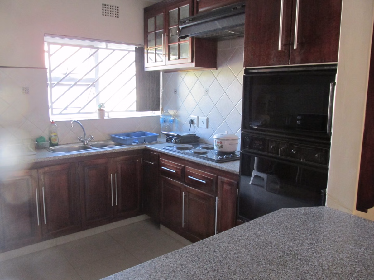 4 Bedroom House To Let in Mangweni