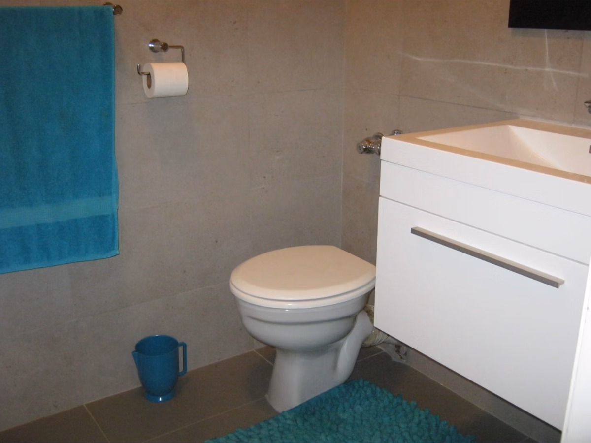 2 Bedroom Flat To Let in Mangweni