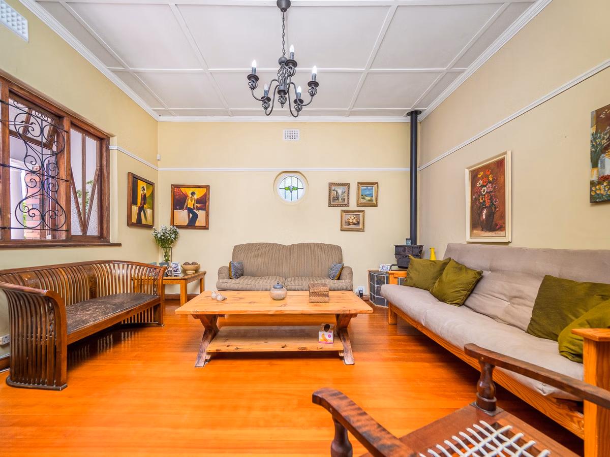 4 Bedroom House For Sale in Mangweni