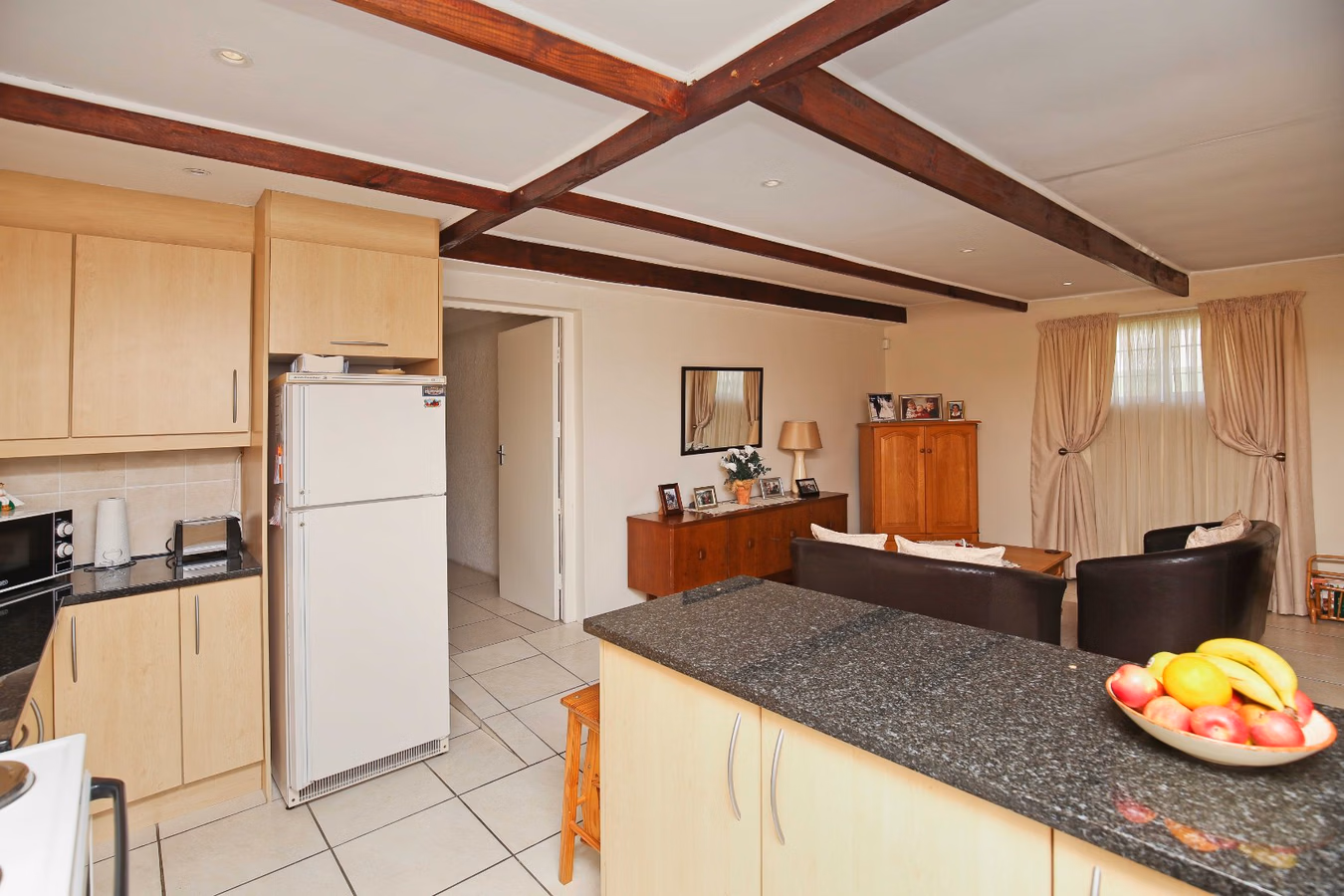 5 Bedroom House For Sale in Mangweni