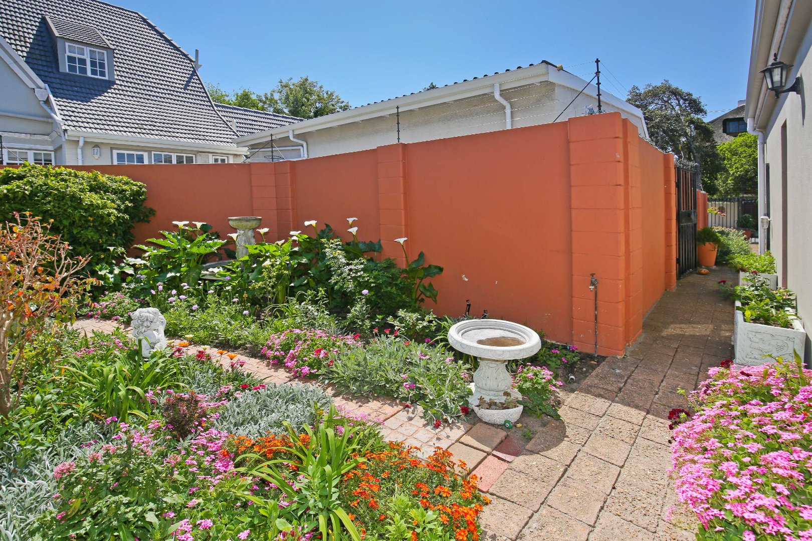 2 Bedroom House For Sale in Mangweni
