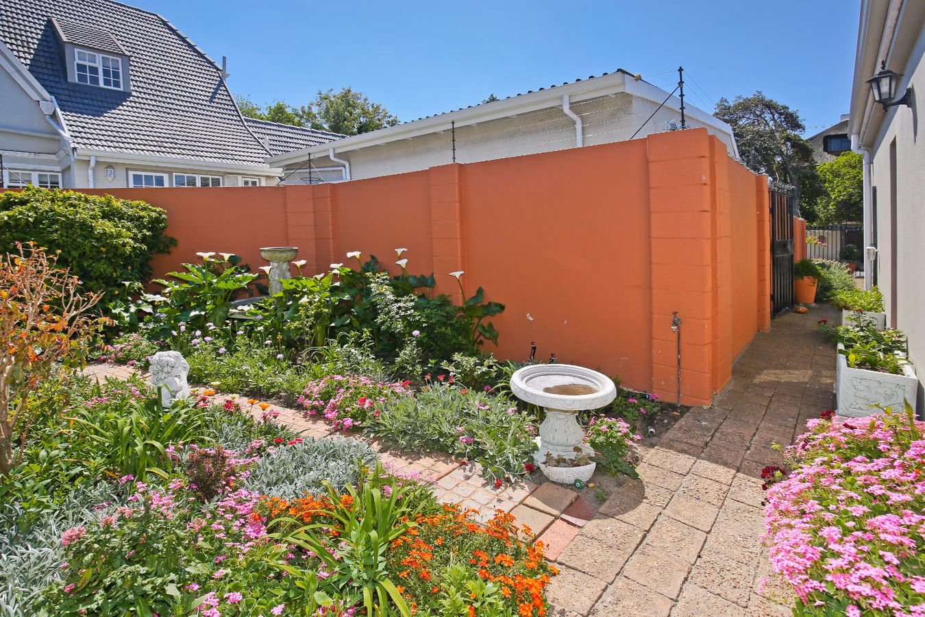 2 Bedroom House For Sale in Mangweni
