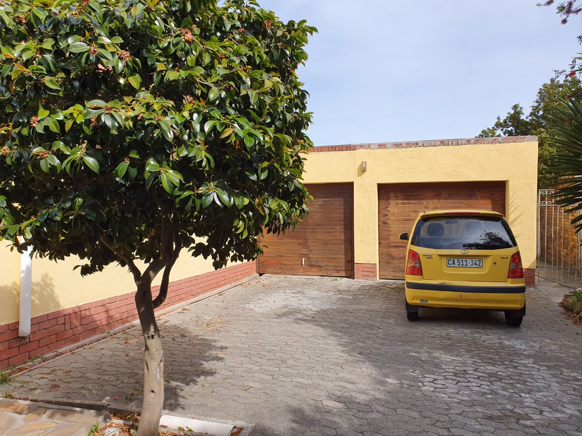 3 Bedroom House For Sale in Mangweni