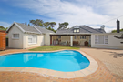 5 Bedroom House For Sale in Mangweni