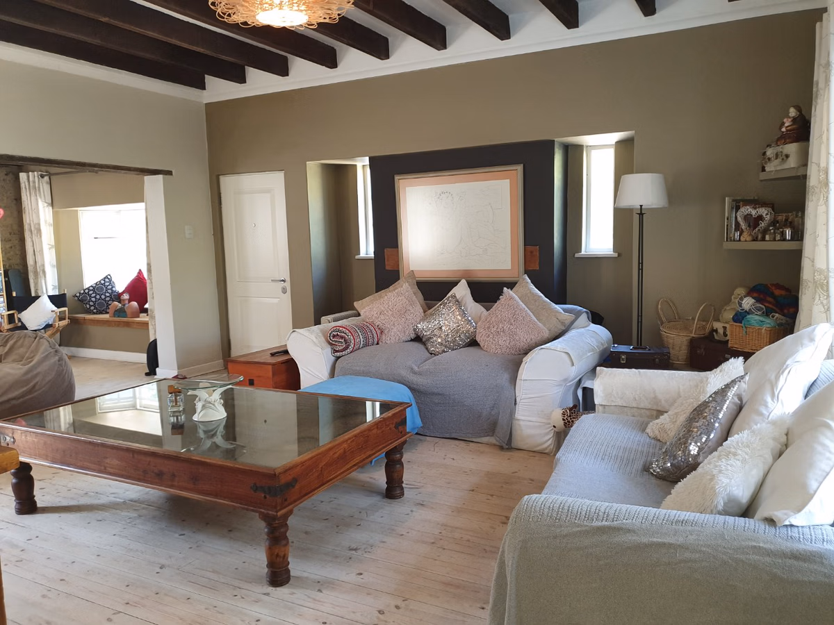 4 Bedroom House For Sale in Mangweni
