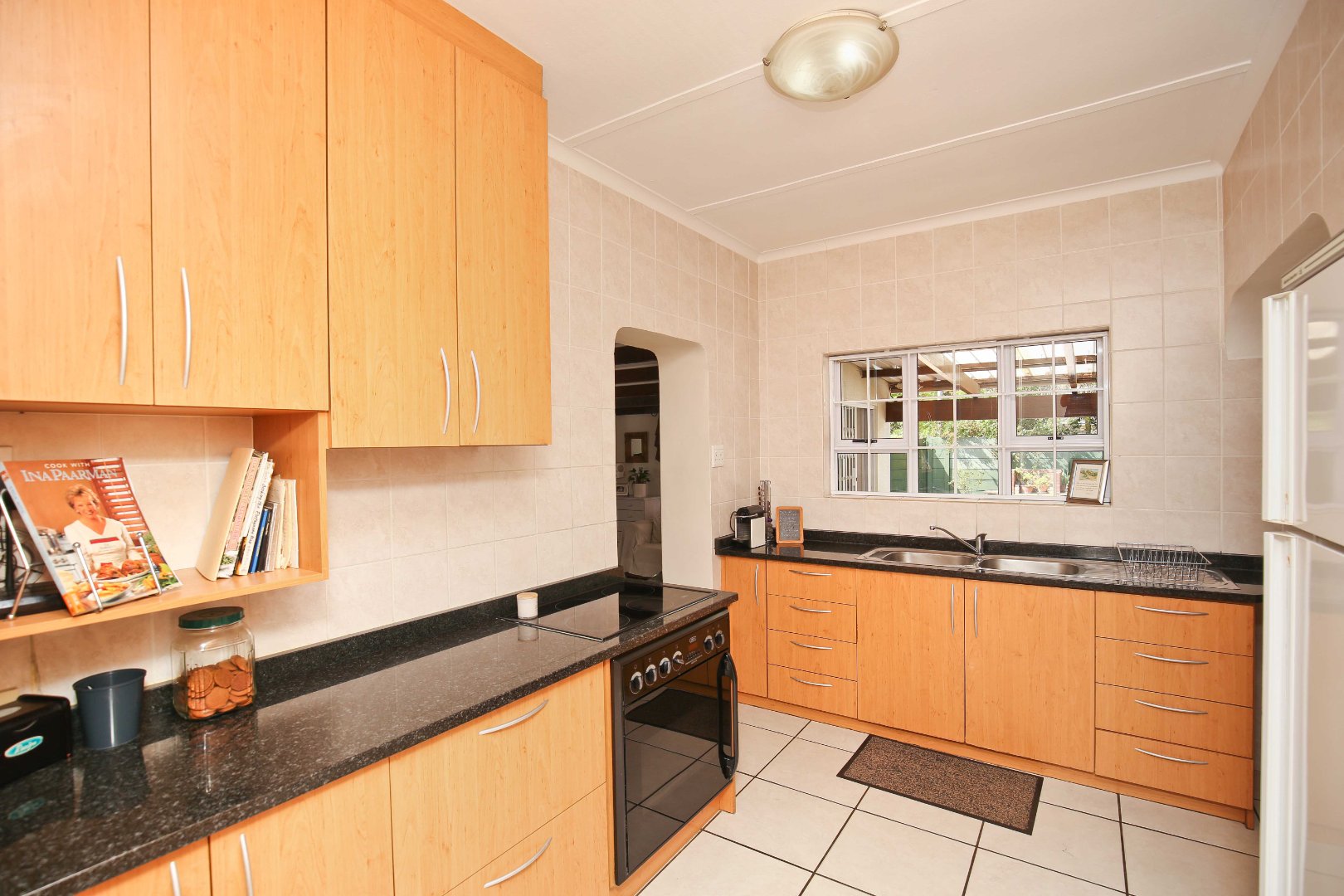 5 Bedroom House For Sale in Mangweni